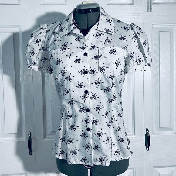 Hand Sewn Button Floral Top - Picture 1 of 8